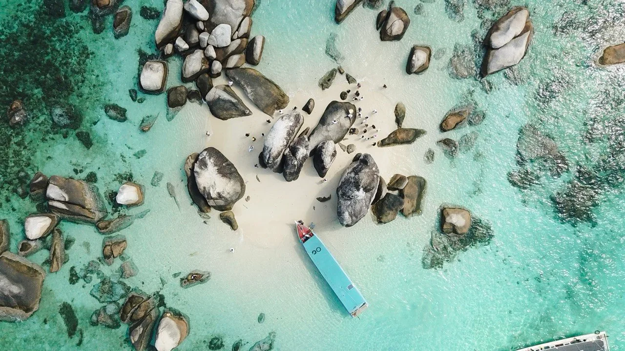 Pulau Batu Berlayar